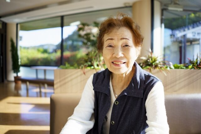 女性